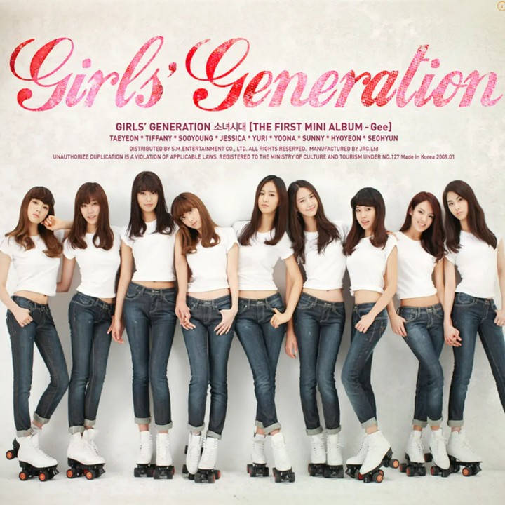 <p>1. <em>Gee</em> - Girls' Generation.</p><p>Min Hee Jin yang kini menjabat sebagai CEO ADOR, dahulunya bekerja sebagai Creative Director di SM Entertainment dan telah menciptakan berbagai album, salah satunya <em>Gee</em> milik Girls' Generation tahun 2009 lalu. (Foto: SM Entertainment)</p>