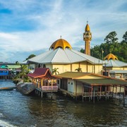 Melihat Uniknya 10 Desa Terapung di Dunia, Termasuk Ada di Indonesia!