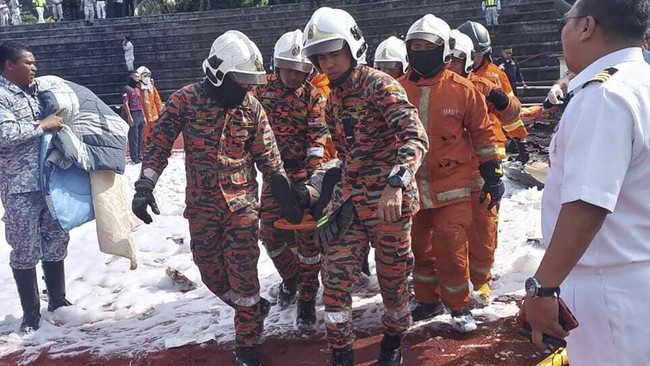 FOTO: Penampakan Helikopter Militer Malaysia Tabrakan saat Latihan