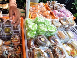 Kampung Kue Surabaya, Surga Gorengan dan Jajan Pasar Buat Buka Puasa