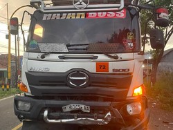 Sekeluarga Tertabrak Dump Truk di Bangkalan, Ayah dan Ibu Tewas