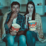 Alasan di Balik Orang Indonesia Suka Nonton Film Horor Walau Takut, Ternyata...