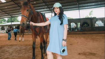 img-title Ini Nama Cicit Soeharto Teranyar dari Suci Winata Istri Keempat Ari Sigit