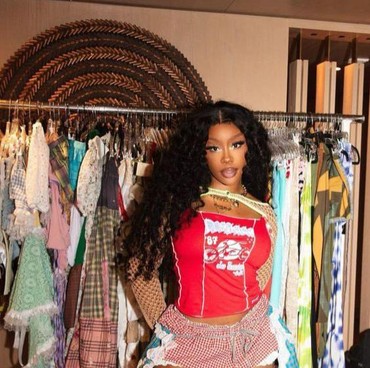 Lirik Lagu Seek & Destroy - SZA