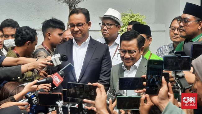 Anies Baswedan dan Muhaimin Iskandar (Cak Imin) menghadiri acara penetapan Prabowo sebagai presiden terpilih di KPU.