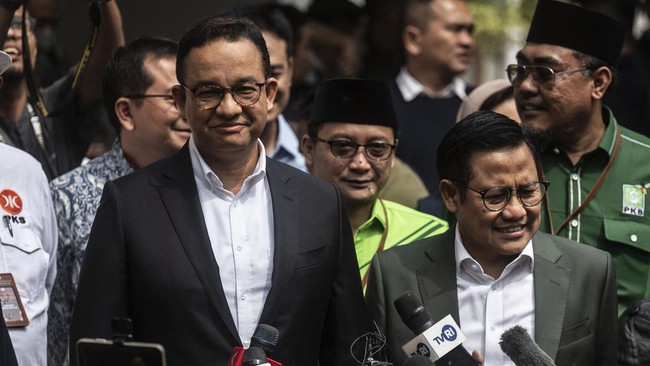 Mantan capres Anies Baswedan mengatakan dirinya tak merasa tersenyum berat saat menghadiri penetapan presiden-wapres terpilih di KPU.