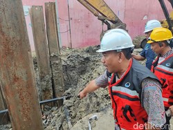 Solusi PDAM Surabaya agar Warga Dukuh Kupang Tak Perlu Mengais Air Bersih