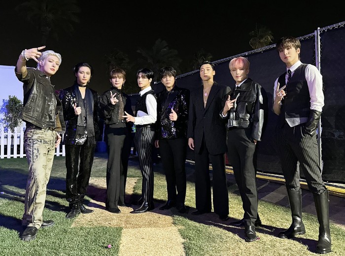 ATEEZ sukses mengguncang panggung Coachella 2024 selama 2 minggu. Sebagai boy grup pertama yang tampil di festival musik terbesar di Amerika Serikat, performance ATEEZ dibanjiri pujian media global, lokal, hingga K-Popers/ Foto: x.com/ATEEZofficial