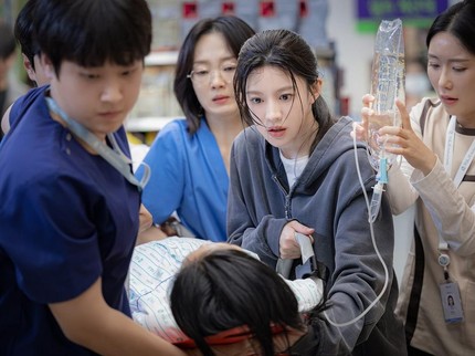 Drama Korea Spin Off Hospital Playlist 'Resident Playbook' Bakal Tayang 2025? Simak Bocorannya!