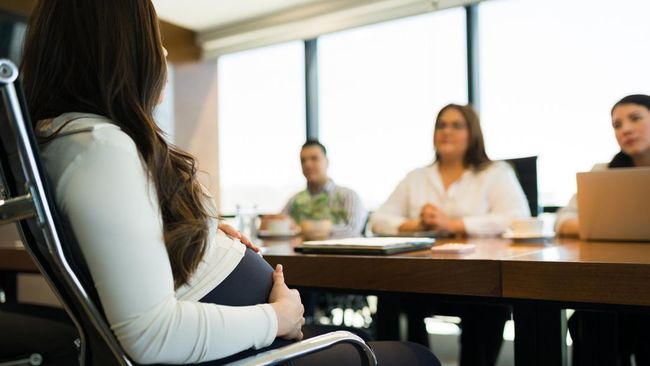 Studi Temukan Kebiasaan Ibu Hamil Di Kantor Yang Picu Risiko Keguguran