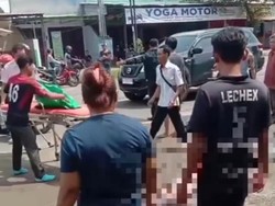 Gagal Salip Mobil, Ibu dan Anak di Madiun Tewas Terlindas Pikap