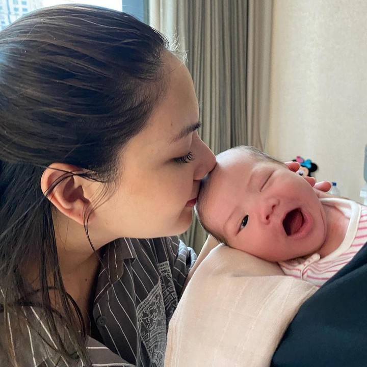 <p>Jessica Mila menikah dengan Yakup Hasibuan pada tahun 2023, Bunda. Kebahagiaan keduanya pun semakin lengkap dengan kehadiran seorang putri yang cantik. (Foto: Instagram: @jscmila)</p>