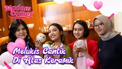 Serunya Melukis Gelas dan Piring Cantik di Clay Cafe