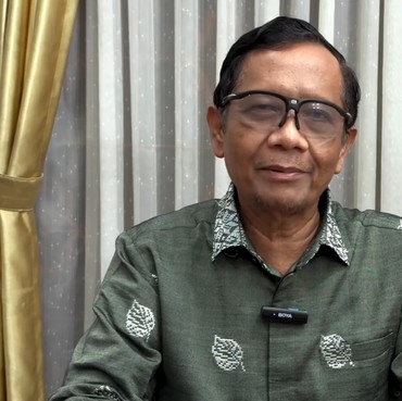 Tak Berada di Mobil Dinas, Mahfud MD Sebut Raffi Ahmad Melanggar Peraturan