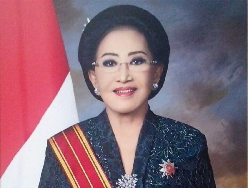 Mooryati Soedibyo Dalam Kenangan: Pendiri Mustika Ratu dan Puteri Indonesia