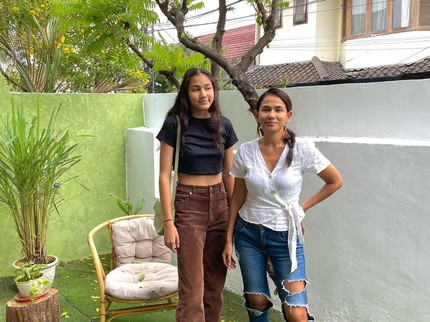 Terpopuler: Potret Nova Eliza & Sang Putri yang Tinggi Semampai