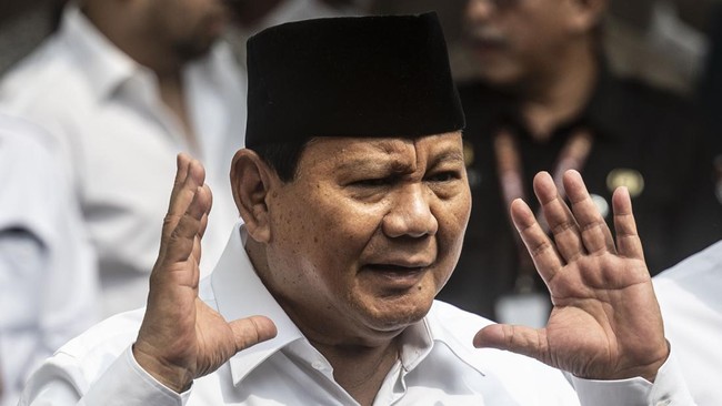 Saat berpidato, Prabowo Subianto menyapa Anies Baswedan dan Muhaimin Iskandar yang menghadiri penetapan presiden dan wakil presiden terpilih di KPU RI.