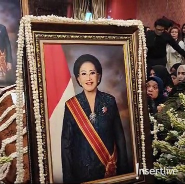 Kesan Membekas Angelina Sondakh & Venna Melinda Terhadap Sosok Mooryati Soedibyo