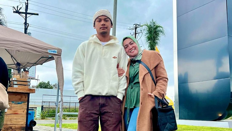 Sydney Agusto Putra Utama alias Nino Kuya anak Uya Kuya dan Astrid Kuya Sydney Agusto Putra Utama alias Nino Kuya anak Uya Kuya dan Astrid Kuya