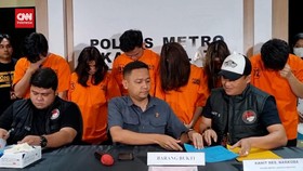 VIDEO: Selebgram Chandrika Chika Ditangkap Polisi Isap Pod Rasa Ganja