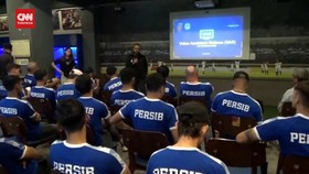 VIDEO: Pelatih Persib Komentari Penggunaan VAR di Champions Series