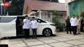 VIDEO: Presiden Terpilih Prabowo Disambut Karpet Merah di Kantor PKB