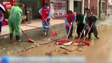 VIDEO: Aksi Penyelamatan dan Pembersihan Setelah Banjir Melanda China