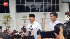 VIDEO: Prabowo dan Gibran Tiba di KPU