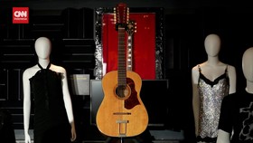 VIDEO: Sempat Hilang 50 Tahun, Gitar John Lennon Kini Siap Dilelang