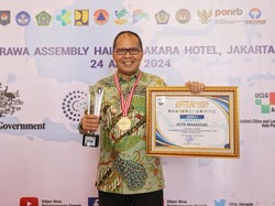 Kota Makassar Raih Juara 1 Standar Pelayanan Minimal Awards dari Kemendagri