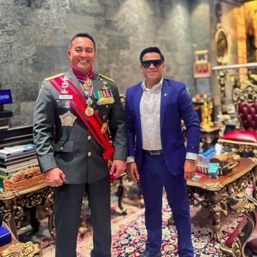 Unggahan Wirang Birawa dengan Andika Perkasa Jadi Sorotan