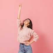 5 Zodiak yang Miliki Mental Sekuat Baja dan Selalu Tampak Bahagia di Depan Banyak Orang