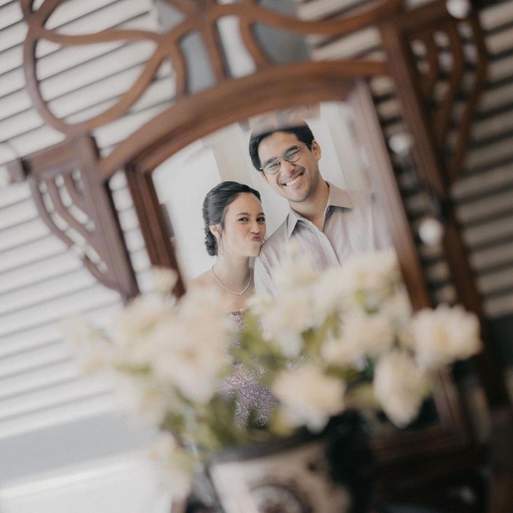 <p>Selamat untuk Anggika dan Omar. Kita doakan, semoga rencana mereka ke depannya berjalan dengan lancar sesuai harapan ya, Bunda. (Foto: Instagram @anggikabolsterli)</p>