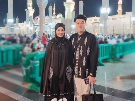 Terpopuler: Asty Ananta Panjatkan Doa Diberi Momongan Saat Umrah