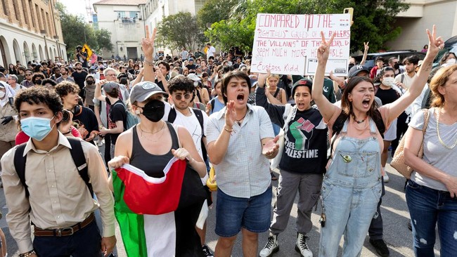 Ratusan mahasiswa di sejumlah universitas di Australia menggelar aksi unjuk rasa pro-Palestina dalam beberapa hari terakhir.