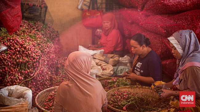 Bawang merah, beras dan bahan pokok lainnya dijual lebih murah pada pekan pertama Mei 2024.