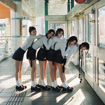 Lirik Lagu Cherish - ILLIT