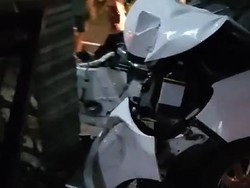 Viral Brio Diduga Muat Rombongan LC Tabrak Pagar Rumah Warga Pamekasan
