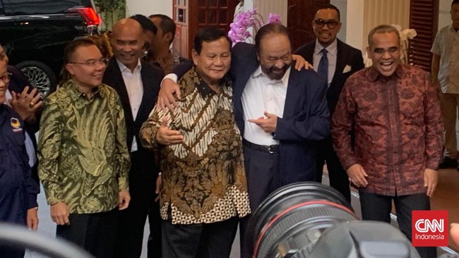Ketua Umum Partai NasDem Surya Paloh menyatakan partainya bergabung dengan koalisi pemerintahan Prabowo Subianto usai Pilpres 2024.