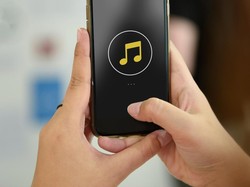 Lirik Lagu Maulang Sayang - Rayola yang Viral di TikTok