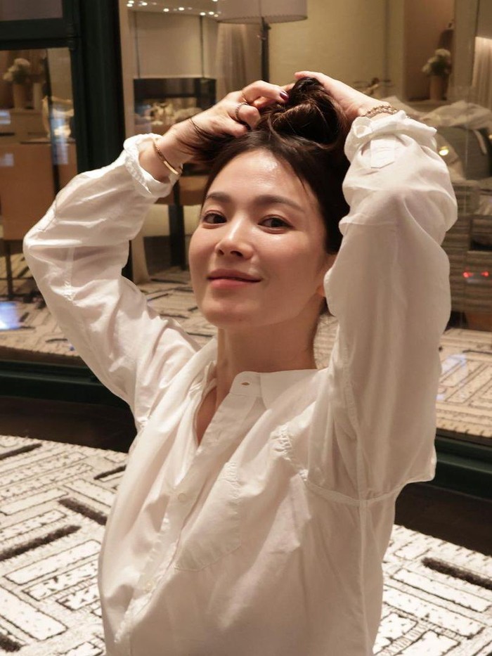 Bagaimana penampilan 'bare face' Song Hye Kyo menurut kamu, Beauties?/ Foto: instagram.com/kyo1122