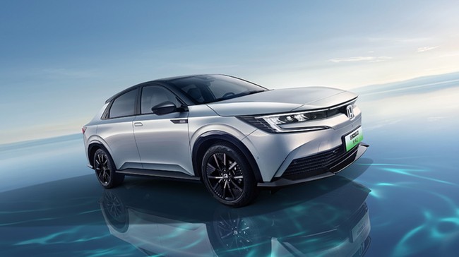Mobil listrik Honda e:NP2 dan e:NS2 diluncurkan di Beijing Auto Show 2024, Kamis (25/4).