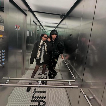 Lagu Jennie BLACKPINK dan Zico 'SPOT!' Puncaki Tangga Lagu Dunia