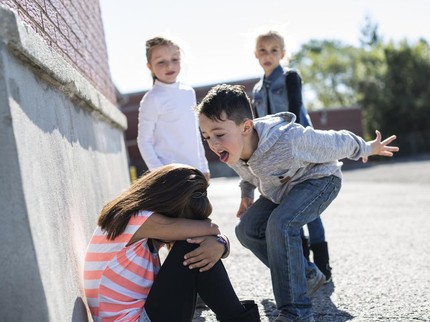 Ketahui Hukuman Bagi Anak Pelaku Bullying sesuai KUHP dan UU Perlindungan Anak