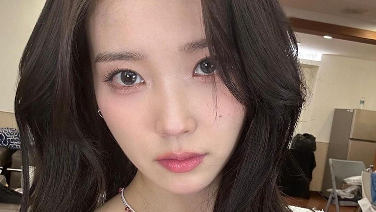 Penyanyi Korea IU