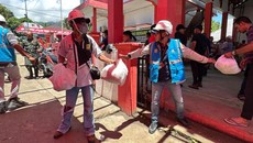 PLN Gerak Cepat di Pulau Tagulandang, Urus Listrik dan Bagi Sembako