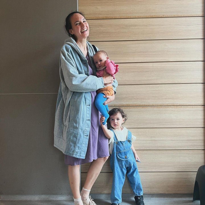<p>Nadine melahirkan anak pertamanya yang bernama Nadi Djiwa pada 22 Februari 2022. Sementara itu, anak keduanya yang bernama Nadi Djala lahir pada 1 Oktober 2023. (Foto: Instagram: @nadinelist)</p>