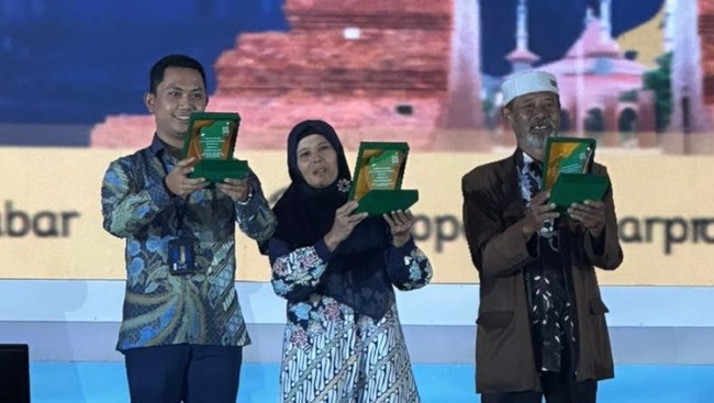 Pertamina Geothermal Energy menyabet tiga penghargaan bergengsi dalam acara Forum Corporate Social Responsibility (CSR) Jawa Barat 2023.