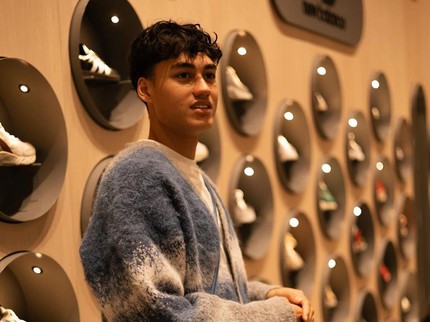 Terpopuler: Potret Stylish Rafael Struick Pemain Timnas Indonesia di Luar Lapangan