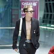 Intip 7 Gaya Unik Idol K-Pop Saat di Bandara yang Sukses Bikin Fans Geleng-geleng Kepala!
